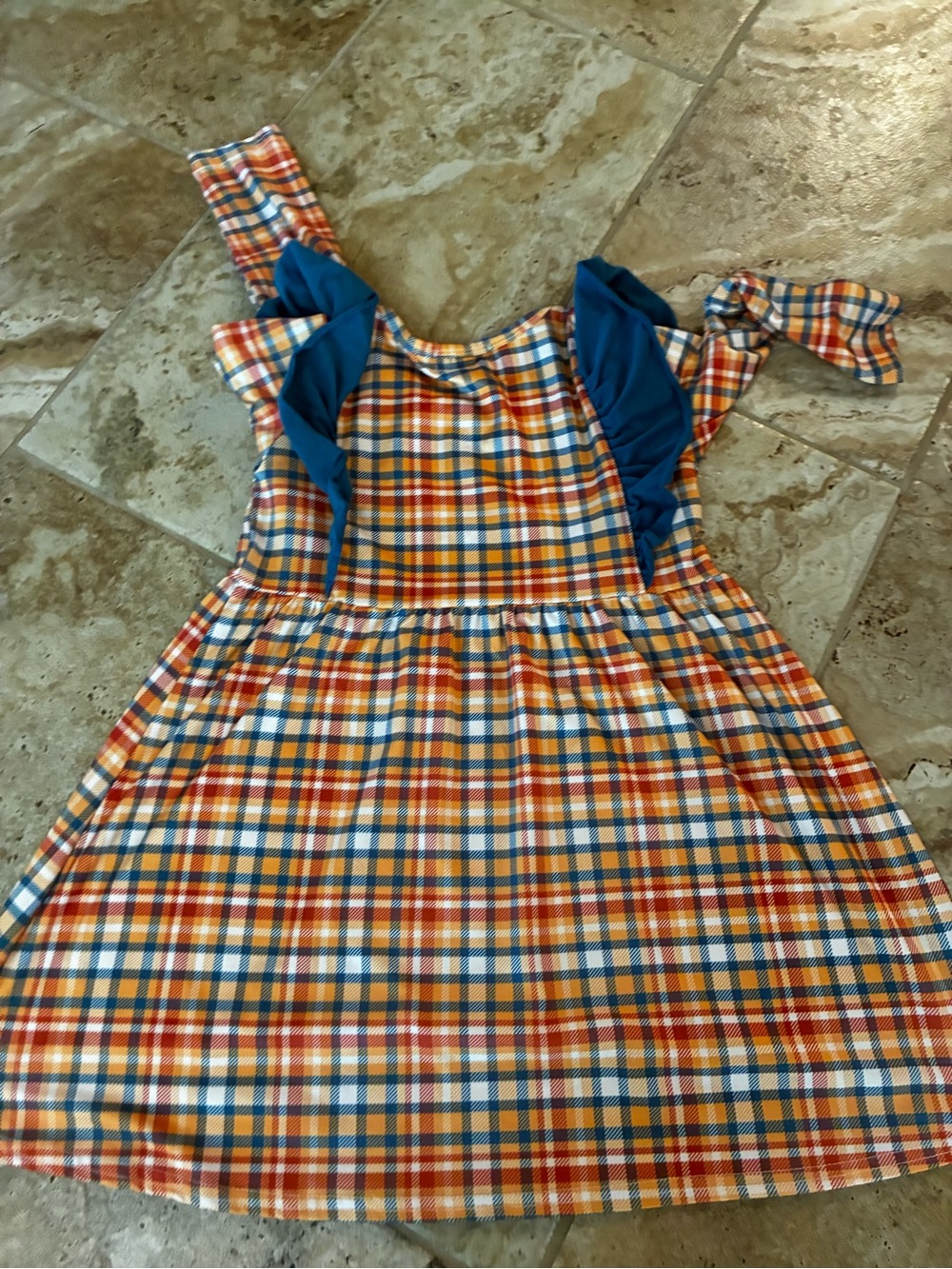 TwoCan Dress - Picture 4 of 7